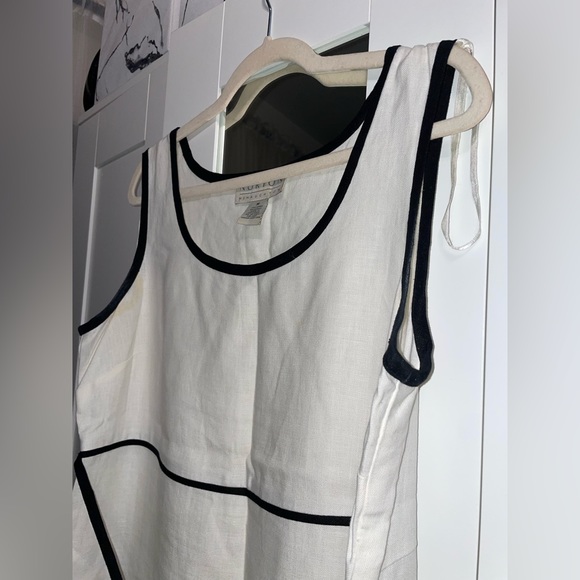 Dress - Picture 8 of 13